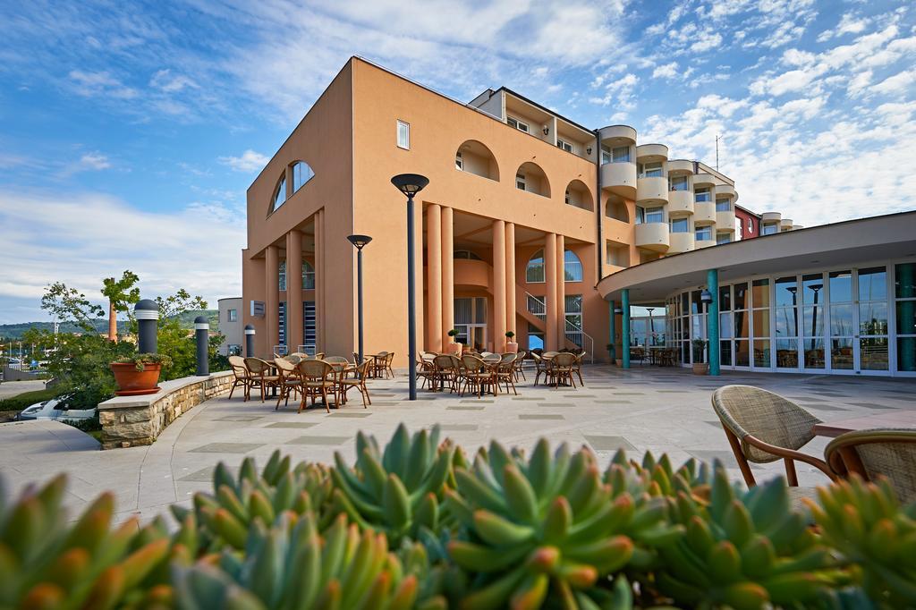 Hotel Delfin Izola Zewnętrze zdjęcie