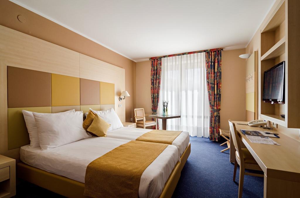 Hotel Delfin Izola Pokój zdjęcie